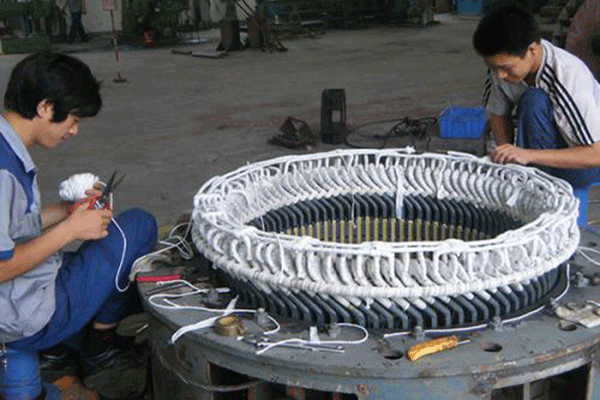西安西瑪高壓電機(jī)外殼帶電的主要原因和過程解析。
