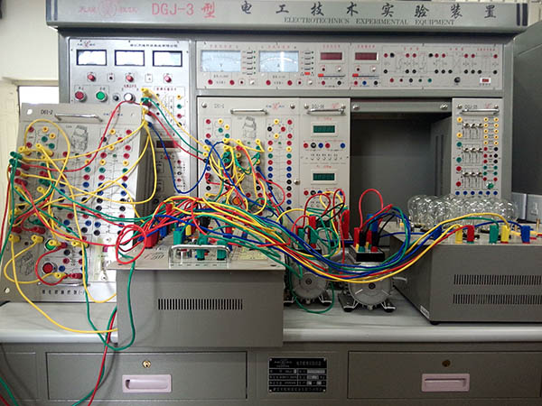 三相異步電動機有哪些電氣保護措施？
